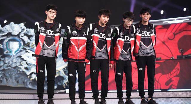 关于SKT不断突破！，Ming连续十二场比赛得分超过重要助攻全场沸腾不已的信息