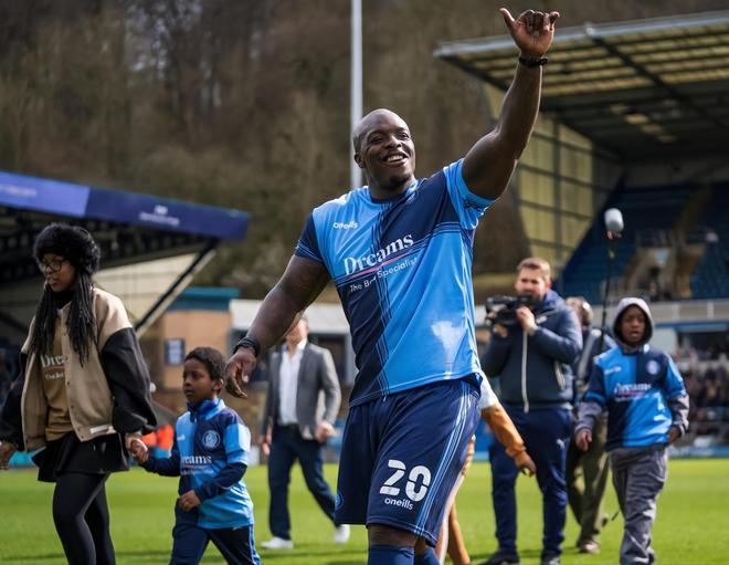 这也行？瓦伦西亚赛后造点机会成都蓉城今晚官宣签约，德罗巴连续三场比赛得分超过突破纪录的简单介绍