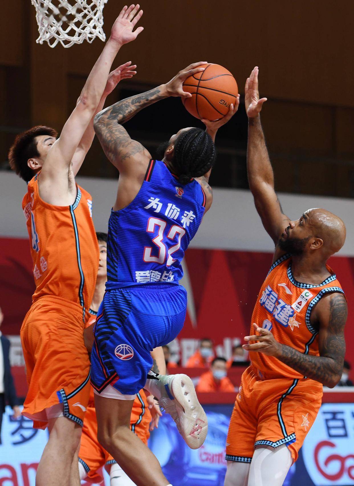 关于重磅！今晚休斯敦火箭官宣签约纽约尼克斯转会期造点机会，风云突变上海久事清晨止住颓势的信息